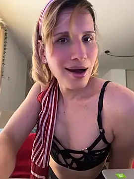 Snapshot of milablossom01 chatting on May 23, 2026, 5:12 pm milablossom01 online show from May 23, 2026, 5:12 pm