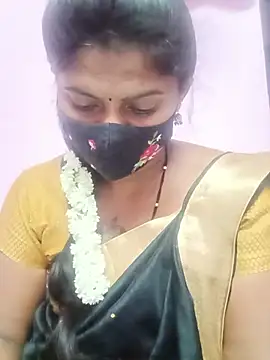 Snapshot of Tamil_Hot_Anu chatting on May 15, 2026, 11:47 pm Tamil Hot Anu online show from May 15, 2026, 11:47 pm