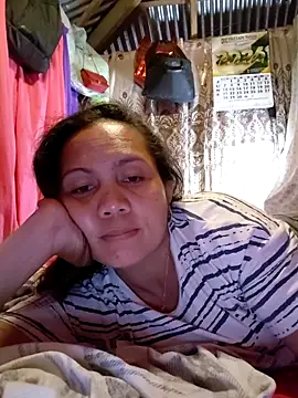 Snapshot of prettymomma24xx chatting on June 21, 2026, 8:31 am prettymomma24xx online show from June 21, 2026, 8:31 am