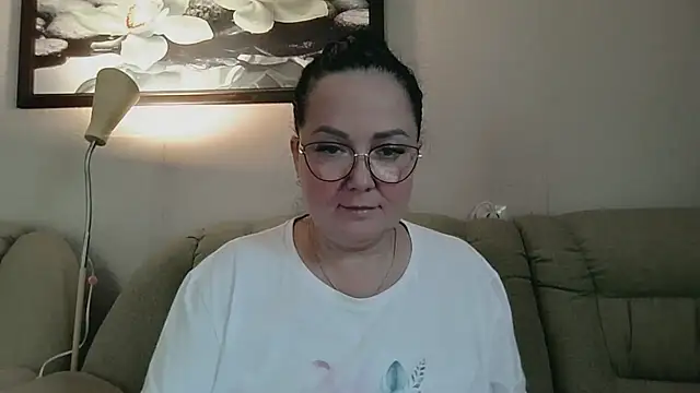Snapshot of infinity_loveliness chatting on July 4, 2026, 6:31 am infinity loveliness online show from July 4, 2026, 6:31 am