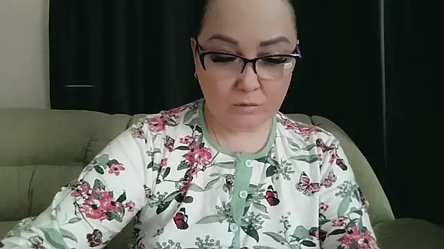 Snapshot of infinity_loveliness chatting on March 1, 2026, 8:36 am infinity loveliness online show from March 1, 2026, 8:36 am