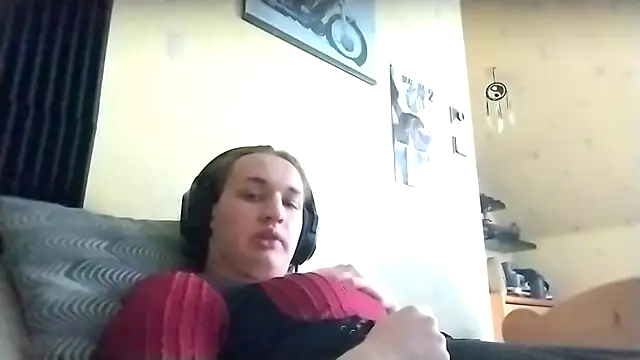 Snapshot of julialafemboy59 chatting on February 2, 2026, 1:10 pm julialafemboy59 online show from February 2, 2026, 1:10 pm