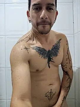 MrWolfHot online show from January 9, 2026, 5:47 am