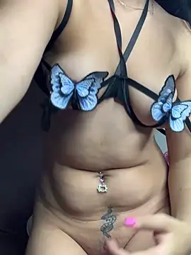 DulcePiink online show from March 28, 2026, 8:43 pm