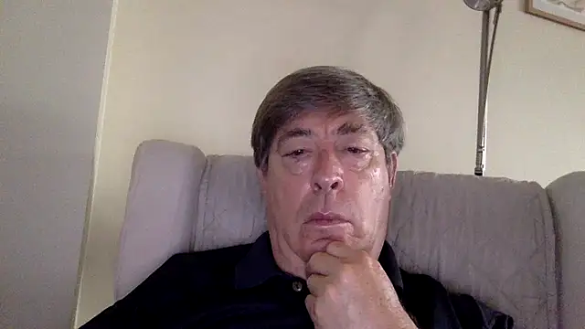 Snapshot of alfredo10011 chatting on June 23, 2026, 10:46 am alfredo10011 online show from June 23, 2026, 10:46 am