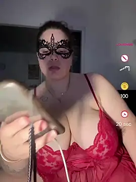 Snapshot of cherrylust12 chatting on June 18, 2026, 12:31 am cherrylust12 online show from June 18, 2026, 12:31 am