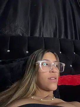 Snapshot of vicky_bass_ chatting on March 17, 2026, 1:41 am vicky bass online show from March 17, 2026, 1:41 am