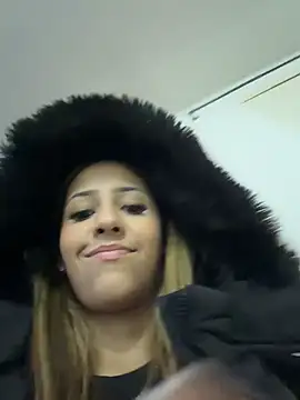 Snapshot of vicky_bass_ chatting on March 29, 2026, 2:24 am vicky bass online show from March 29, 2026, 2:24 am