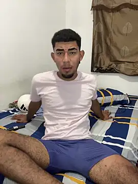 Snapshot of youngalexofficial chatting on February 22, 2026, 4:48 am youngalexofficial online show from February 22, 2026, 4:48 am