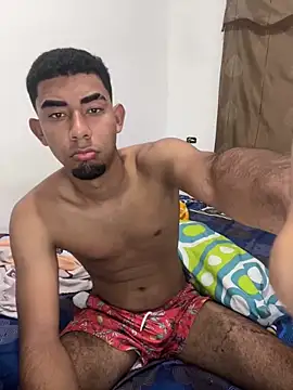 Snapshot of youngalexofficial chatting on February 15, 2026, 11:36 pm youngalexofficial online show from February 15, 2026, 11:36 pm