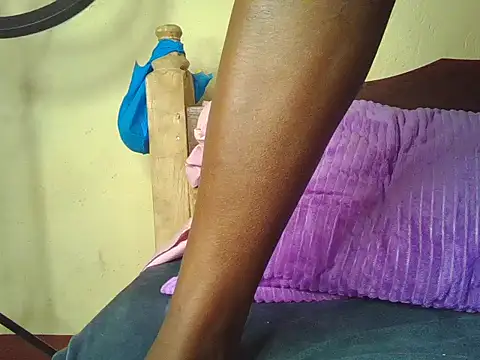 Mynie90006 online show from January 9, 2026, 6:20 am