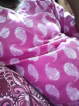 Snapshot of Meena_Meenakshi chatting on February 8, 2026, 5:54 pm Meena Meenakshi online show from February 8, 2026, 5:54 pm