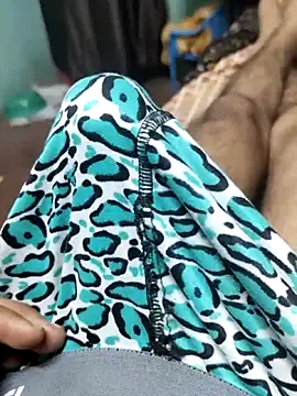 8inchhere online show from March 4, 2026, 6:04 pm