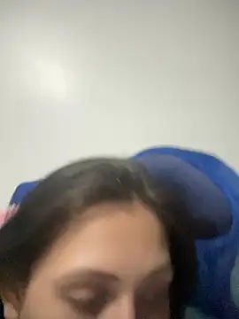 Snapshot of diosa_cristal_ chatting on February 8, 2026, 2:31 am diosa cristal online show from February 8, 2026, 2:31 am