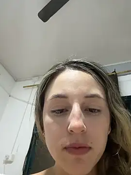 Snapshot of lriana_miller chatting on March 8, 2026, 2:15 am lriana miller online show from March 8, 2026, 2:15 am