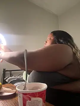 Chocolatebunnyxx96 online show from March 15, 2026, 3:19 pm