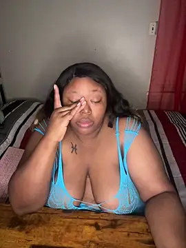 Chocolatebunnyxx96 online show from March 11, 2026, 3:55 am