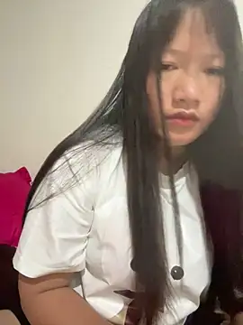 Suni-ii online show from March 20, 2026, 9:49 pm