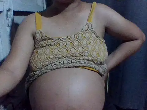 sweetprinces08 online show from May 15, 2026, 11:52 am
