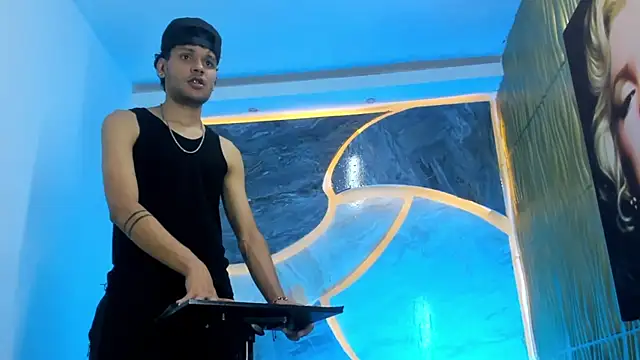 Lucas hot 20 online show from February 10, 2026, 5:28 am