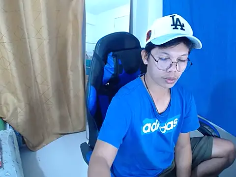 Snapshot of holly_oreo chatting on July 10, 2026, 3:12 pm holly oreo online show from July 10, 2026, 3:12 pm