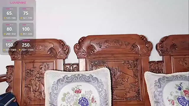 nana-yy online show from January 12, 2026, 1:34 am