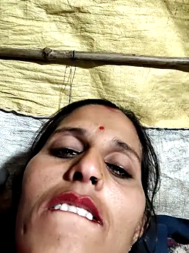 Bhavna8080 online show from February 22, 2026, 2:41 pm