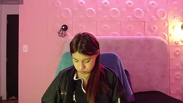 yuyis 15 online show from January 14, 2026, 12:42 pm