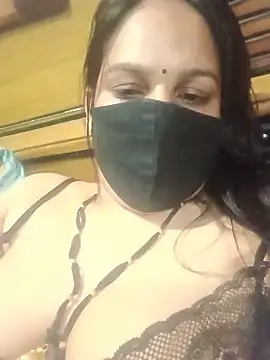 Snapshot of 01Roshani chatting on June 9, 2026, 9:10 am 01Roshani online show from June 9, 2026, 9:10 am