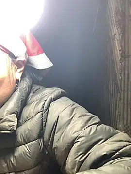 Snapshot of hinicky-0 chatting on January 17, 2026, 2:26 am hinicky-0 online show from January 17, 2026, 2:26 am