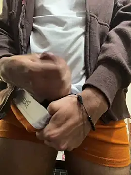 calientmex online show from February 9, 2026, 4:05 pm