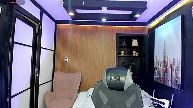 ThaliaBrookss  online show from March 3, 2026, 4:30 am