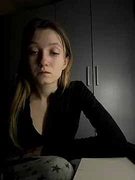 LisaWhitexz online show from January 10, 2026, 7:20 pm