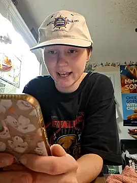 SugarNCinnamon online show from April 10, 2026, 1:12 am