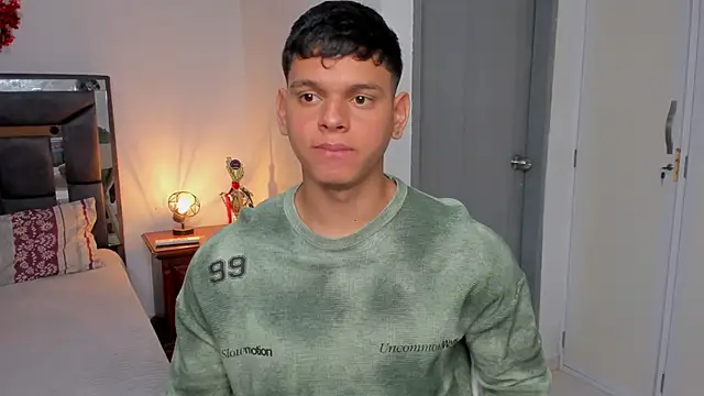 Snapshot of stefan_leenox chatting on February 5, 2026, 11:55 pm stefan leenox online show from February 5, 2026, 11:55 pm