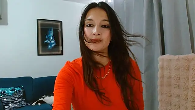 Snapshot of Almaglow_ chatting on July 28, 2026, 7:50 pm Almaglow online show from July 28, 2026, 7:50 pm