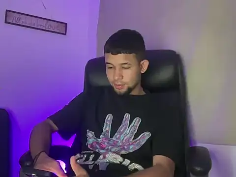 enyel 100 online show from March 18, 2026, 9:34 am