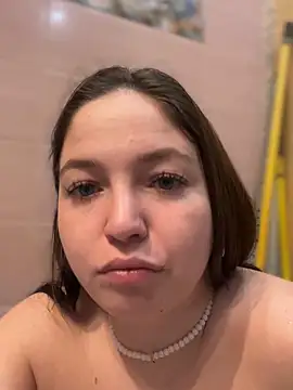 Snapshot of AlexaYvonne chatting on February 12, 2026, 2:22 am AlexaYvonne online show from February 12, 2026, 2:22 am