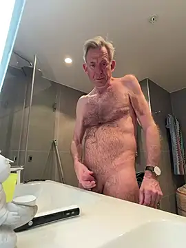 Pierre4tjyxx online show from April 8, 2026, 4:47 am