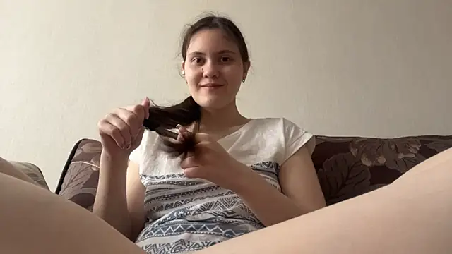 LanaLive online show from April 18, 2026, 4:15 am