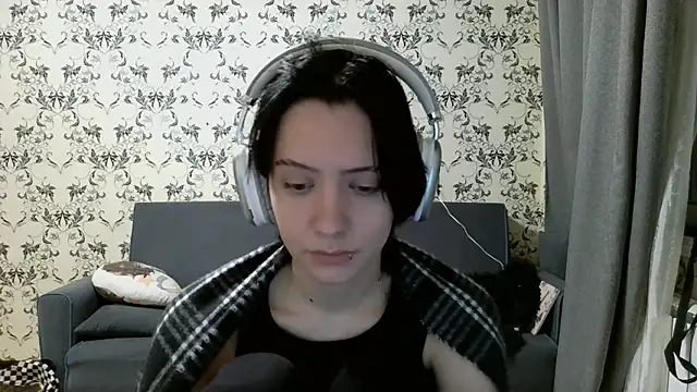 LxayBloom online show from March 9, 2026, 3:04 pm