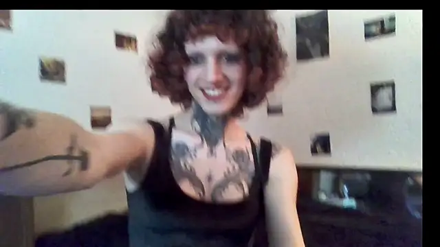 Snapshot of gracelustxx chatting on February 15, 2026, 2:38 pm gracelustxx online show from February 15, 2026, 2:38 pm