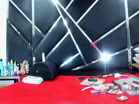 LauraScarlet online show from March 2, 2026, 4:24 am