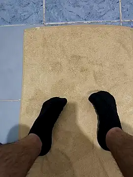 lyonnqw online show from January 7, 2026, 4:12 pm