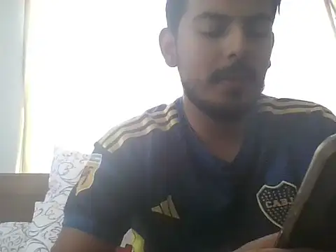 Snapshot of Mateotubbe chatting on August 6, 2026, 9:21 pm Mateotubbe online show from August 6, 2026, 9:21 pm