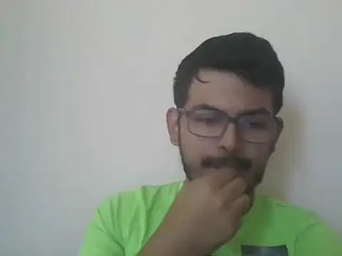 Snapshot of Mateotubbe chatting on April 22, 2026, 4:03 pm Mateotubbe online show from April 22, 2026, 4:03 pm