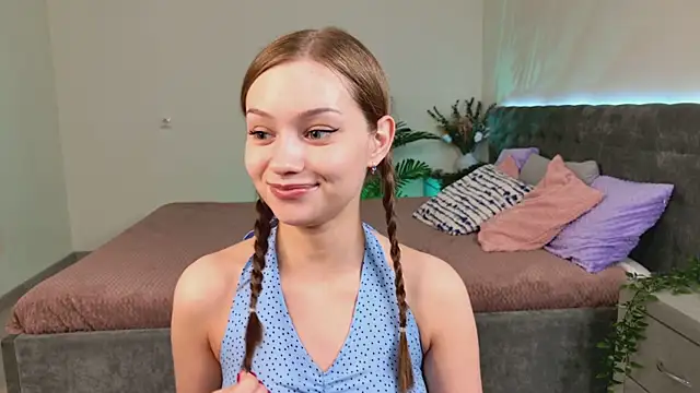 Snapshot of sheilaa_pink chatting on May 7, 2026, 9:12 am sheilaa pink online show from May 7, 2026, 9:12 am