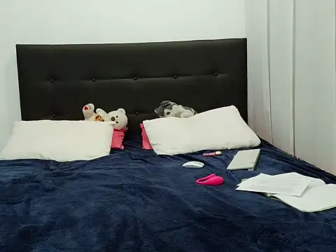 july fucha online show from April 7, 2026, 12:01 am