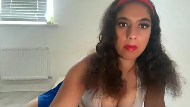 Snapshot of fayfay21@xh chatting on June 14, 2026, 4:30 pm fayfay21xh online show from June 14, 2026, 4:30 pm