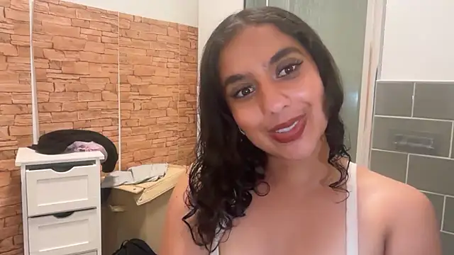 Snapshot of fayfay21@xh chatting on May 4, 2026, 10:01 pm fayfay21xh online show from May 4, 2026, 10:01 pm
